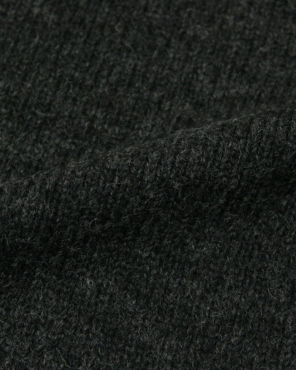 SOGLIA(ソリア) ランドノア ブリティッシュウール クルーネック セーター ニット チャコールグレー