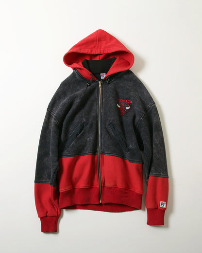 【Used】CHICAGO BULLS シカゴブルズ スウェットパーカー MADE IN USA L