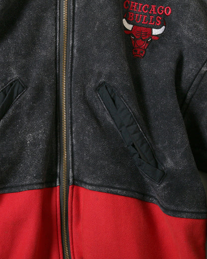 【Used】CHICAGO BULLS シカゴブルズ スウェットパーカー MADE IN USA L